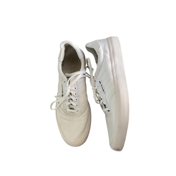 Adidas B22705 Adult White Sneaker I Size: 9 - Picture 1 of 13